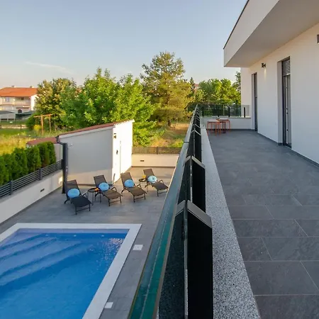 빌라 New 2022 - Luxurious Villa With Pool!