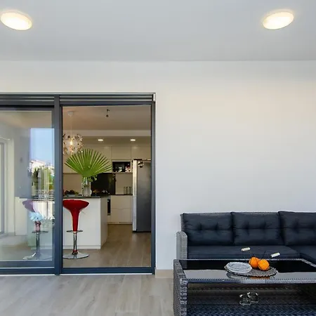 Villa New 2022 - Luxurious Villa With Pool! *