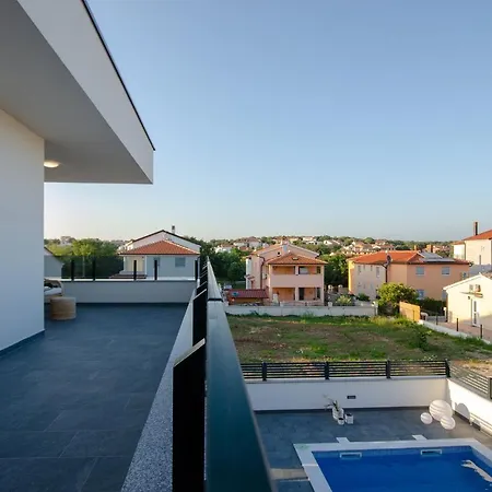 Villa New 2022 - Luxurious Villa With Pool!